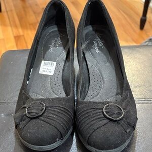 Dexflex Comfort Black Wedges with Buckle